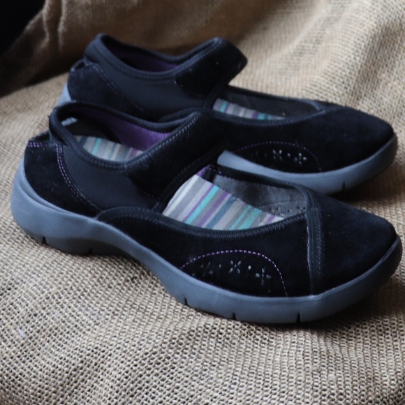 dansko slip resistant shoes